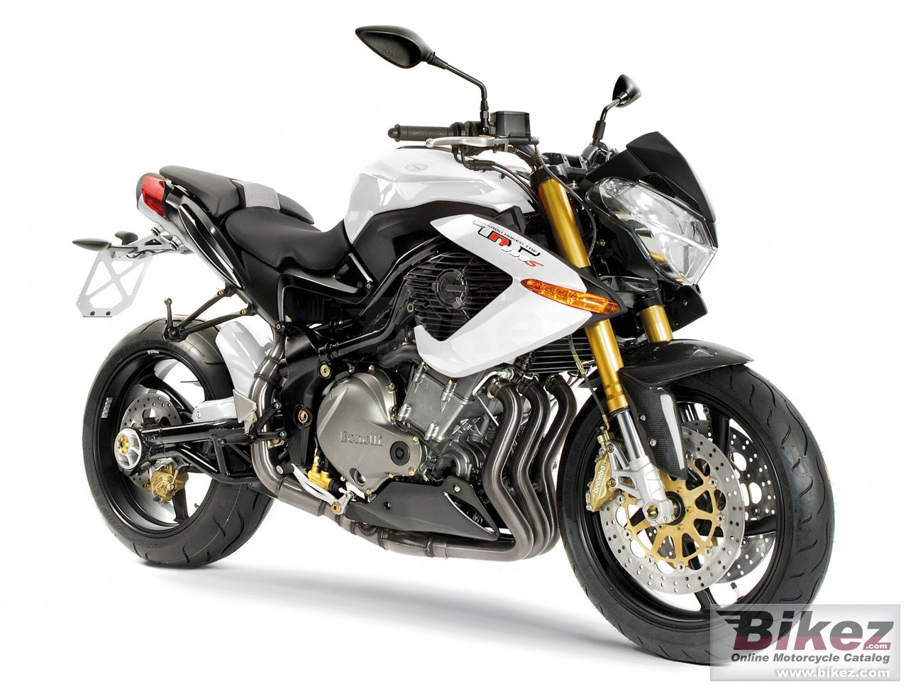 Big Benelli tnt 899s picture and wallpaper from Bikez.com